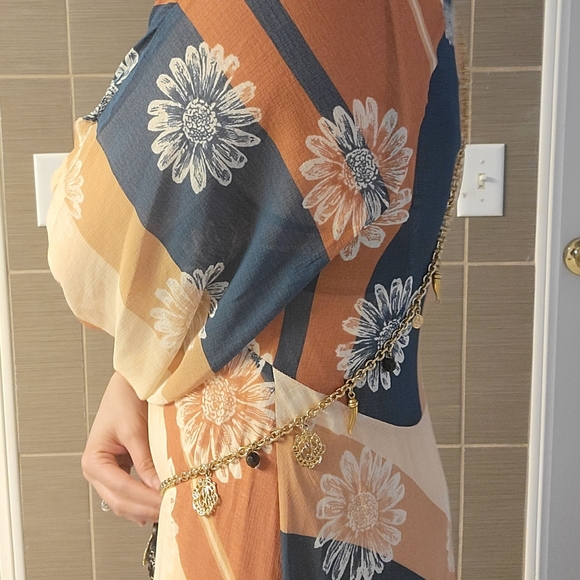 D&G classic mini purse and phone case. - Picture 5 of 8